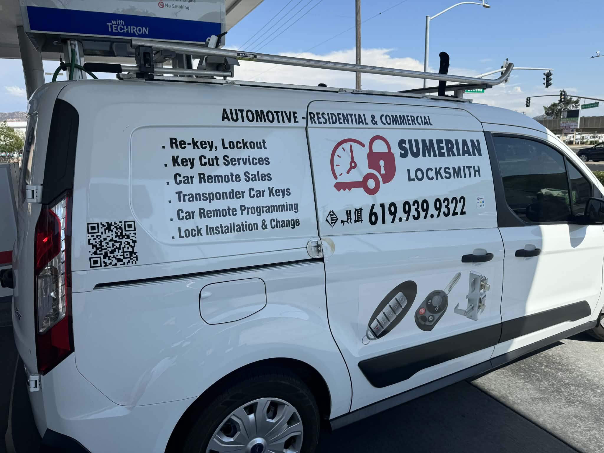 Sumerian Locksmith service van